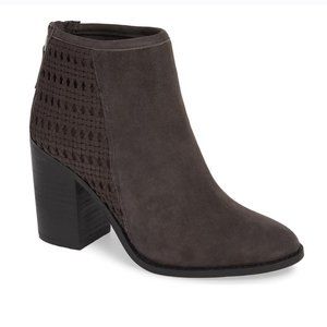 Steve Madden Grey Leather Ankle Boots